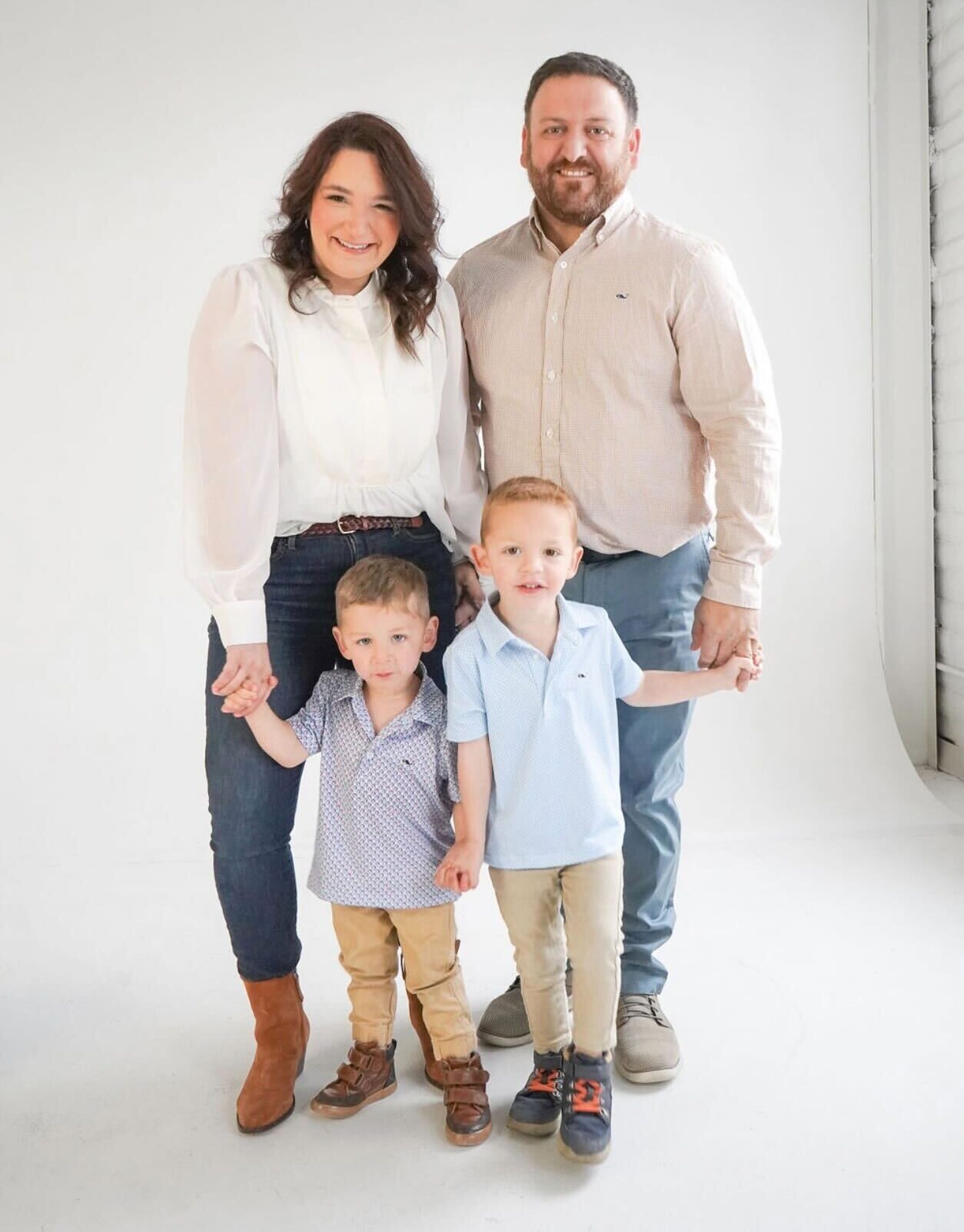 Nares family and their kids